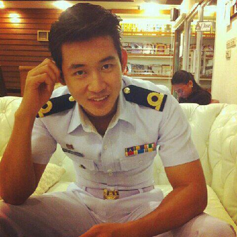 หมวดโรจน์ หล่อสุดๆ