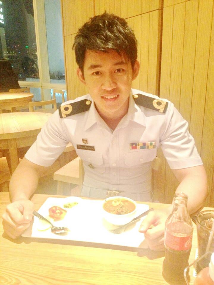 หมวดโรจน์ หล่อสุดๆ