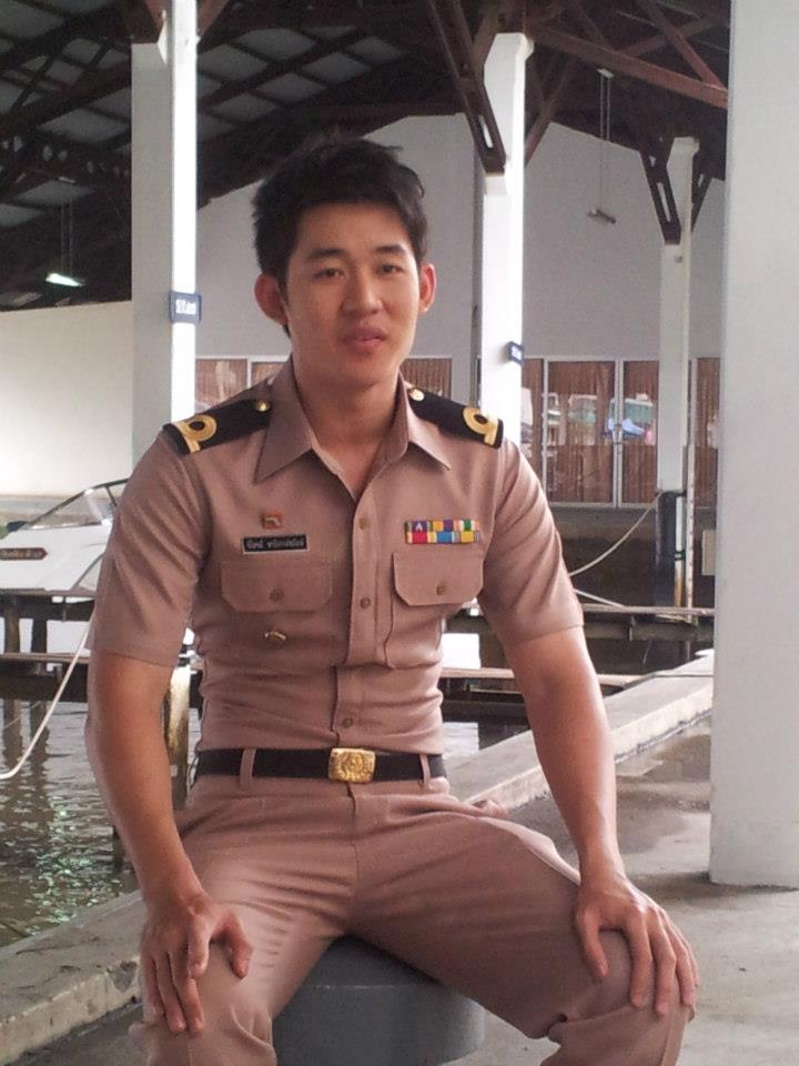 หมวดโรจน์ หล่อสุดๆ