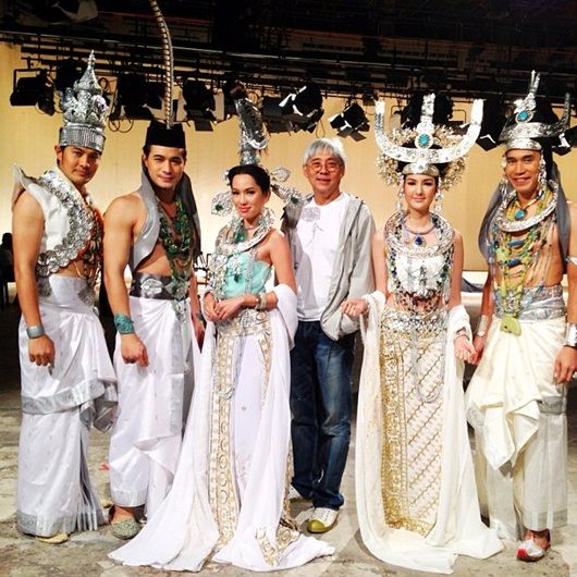 กรี๊ดด!! สาปพระเพ็ง ละครฟอร์มยักษ์แห่งปี 2013 แสง สี เสียง ฉากอลังการมากๆ ค่ะ ช่อง 3 การันตีคุณภาพเรตติ้งอันดับหนึ่งของไทย