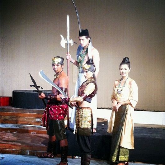 กรี๊ดด!! สาปพระเพ็ง ละครฟอร์มยักษ์แห่งปี 2013 แสง สี เสียง ฉากอลังการมากๆ ค่ะ ช่อง 3 การันตีคุณภาพเรตติ้งอันดับหนึ่งของไทย