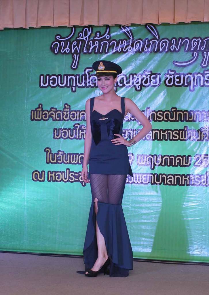 4 นางเอกดัง ในงาน  วันผู้ให้กำเนิด  เกิดมาตุภูมิ ของคุณชูชัย ชัยฤทธิเลิศ