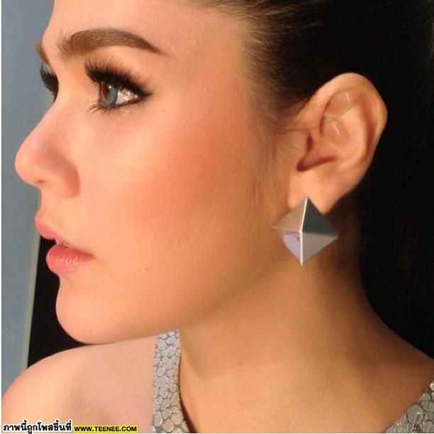 ชมพู่ อารยา เธอกำลังจะเป็นดาวดวงเด่นบนผืนผิวอาเซียน นางคือสุดยอดของสุดยอดดาราไทย