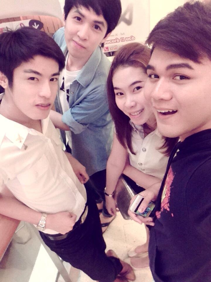 หนุ่มๆจากเฟส