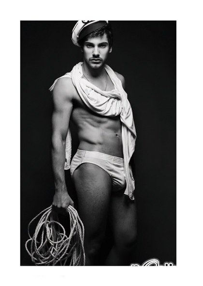 Hugo Mogart for Glad Magazine : HQ images