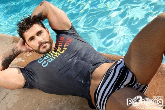 ชอบคนมีหนวดมันจี้ๆดี