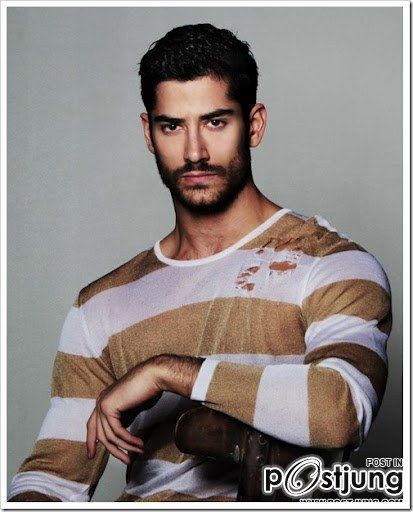 ชอบคนมีหนวดมันจี้ๆดี