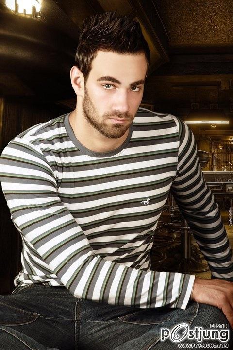 ชอบคนมีหนวดมันจี้ๆดี