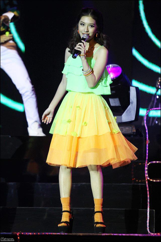 มิว นิษฐา สวยขาวตัวเล็ก