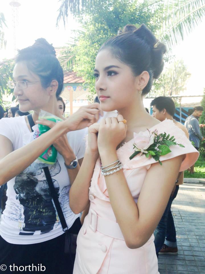 พรีม รณิดา นางเอกช่อง3 สูง หุ่นดี