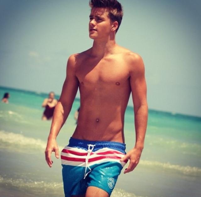 หนุ่มๆหล่อกันทั้งนั้น*O*!