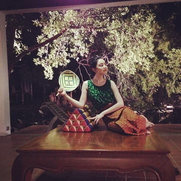 ใหม่ ดาวิกา กับลุคคุณหนูสุดแซ่บ ใน กุหลาบร้ายของนายตะวัน