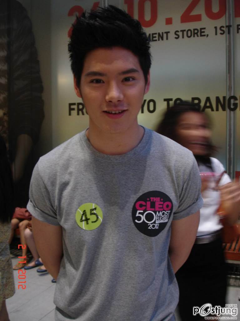 หนุ่มไทย...กล้ามใหญ่