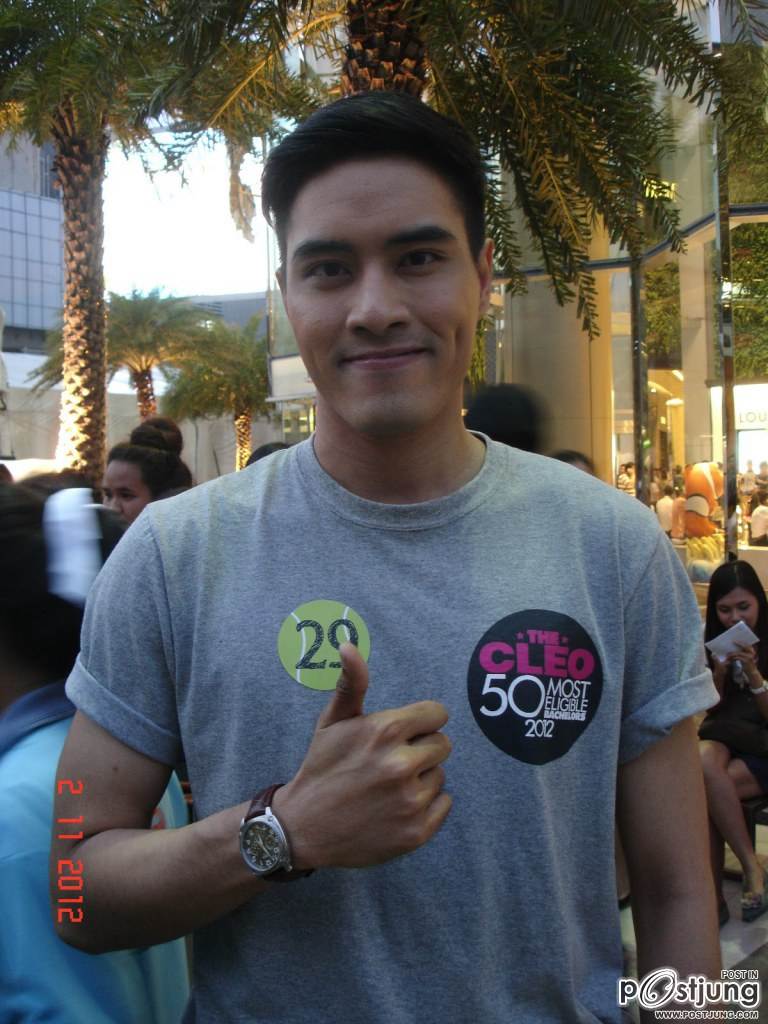 หนุ่มไทย...กล้ามใหญ่