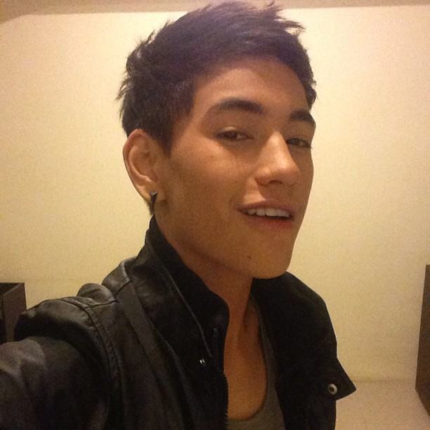 ซี มัฑณาวี หล่อ มาก