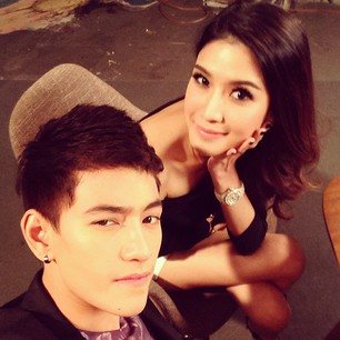 ซี มัฑณาวี หล่อ มาก