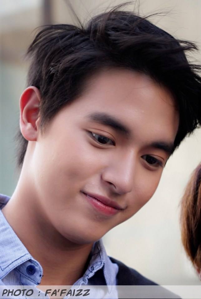 เจมส์จิ  ทำติ่งไทยกลับบ้าน