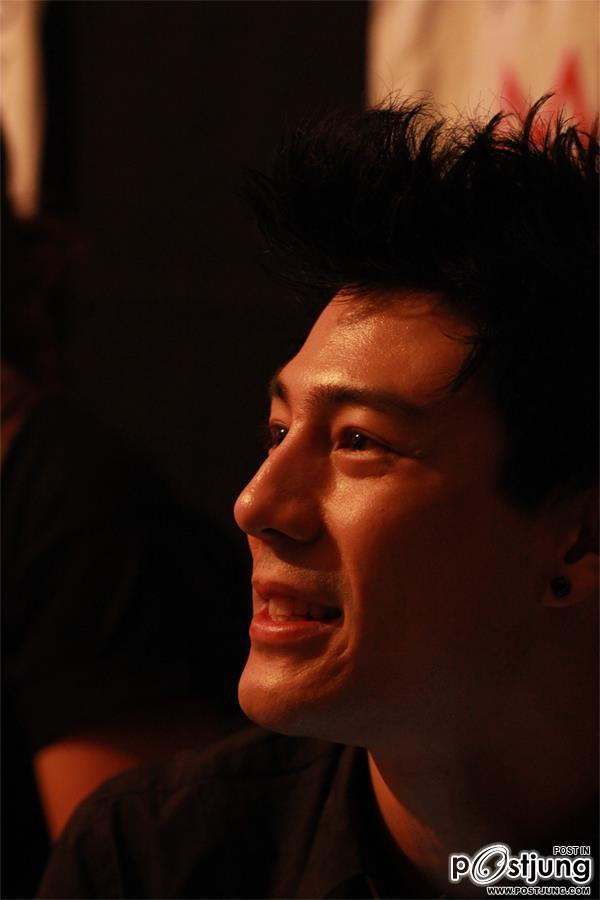 พ่โดม..ดาราที่มีข่าวกับแฟนสาวบ่อยสุด