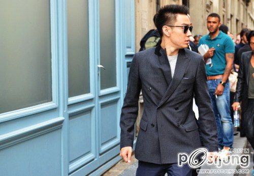 ผู้ชายใส่ ๓