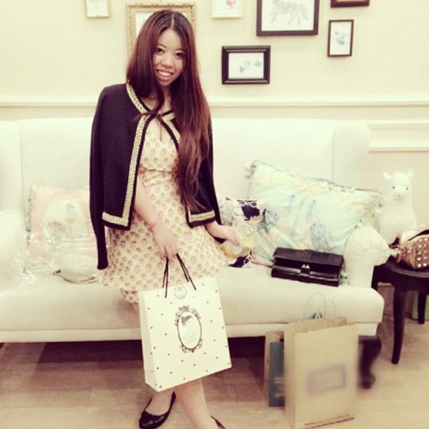 ส่องแฟชั่นสุดหรู เมษา วรรณวิไล แฟชั่นนิสต้า ที่กำลังมาแรง!!