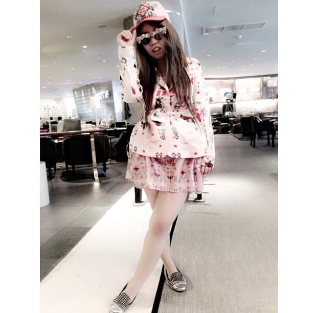 ส่องแฟชั่นสุดหรู เมษา วรรณวิไล แฟชั่นนิสต้า ที่กำลังมาแรง!!