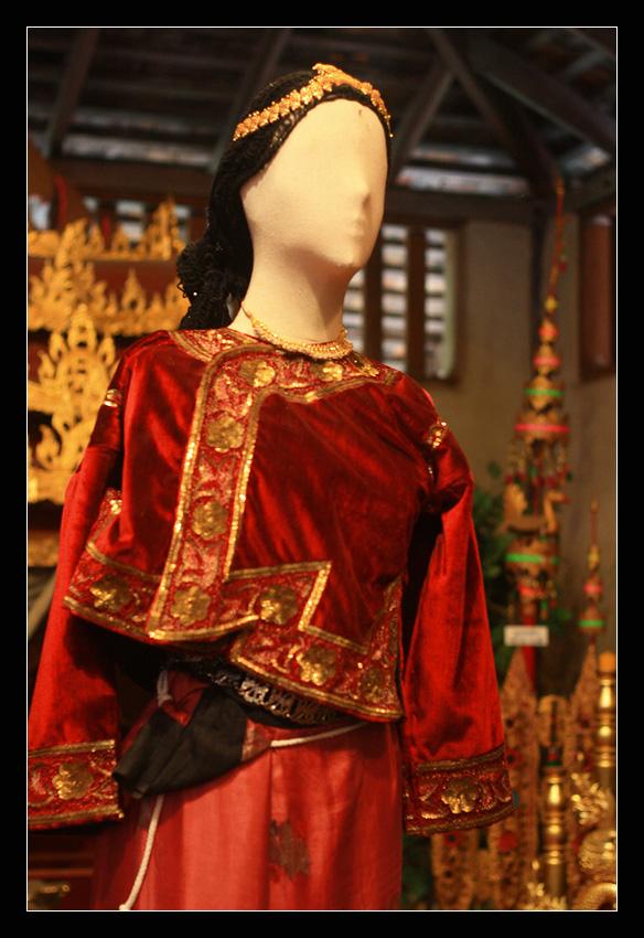 พิพิธภัณฑ์ผ้าโบราณสบันงา