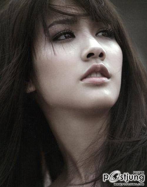 มิน  พีชญา