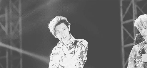 ิตัวอย่างการยิ้มที่สุภาพและจริงใจที่สุด~~~~~
