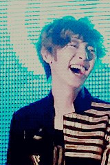 ิตัวอย่างการยิ้มที่สุภาพและจริงใจที่สุด~~~~~