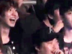 ิตัวอย่างการยิ้มที่สุภาพและจริงใจที่สุด~~~~~