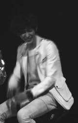 ิตัวอย่างการยิ้มที่สุภาพและจริงใจที่สุด~~~~~