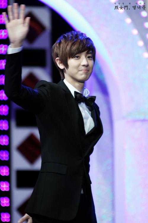 หยอยใส่สูทแล้วถูกใจเจ๊ที่สู๊ด!!!