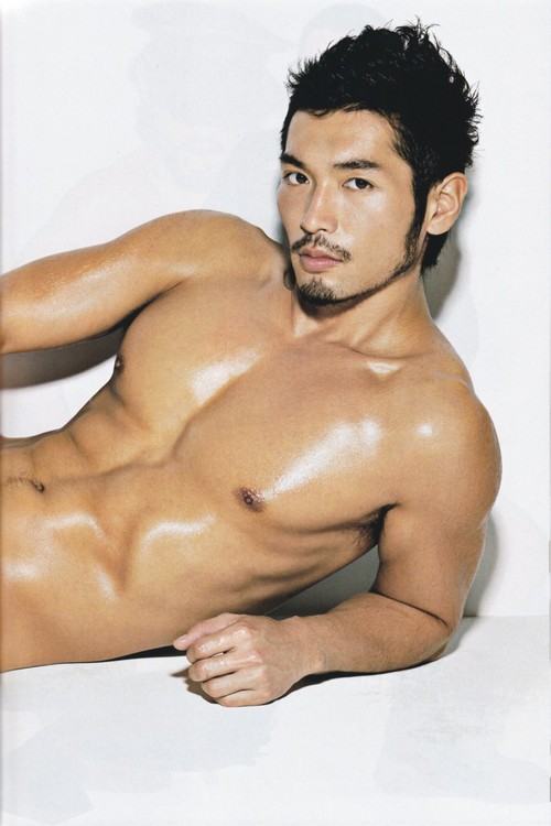 ช็อค มาซากิ โกห์ พระเอกหนังโป๊เกย์ญี่ปุ่น เสียชีวิตแล้ว