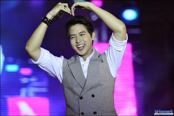 เก็บตกภาพคอนเสิร์ตช่อง 3 ที่ราชบุรี เจมส์ เบลล่า หวานได้อีก