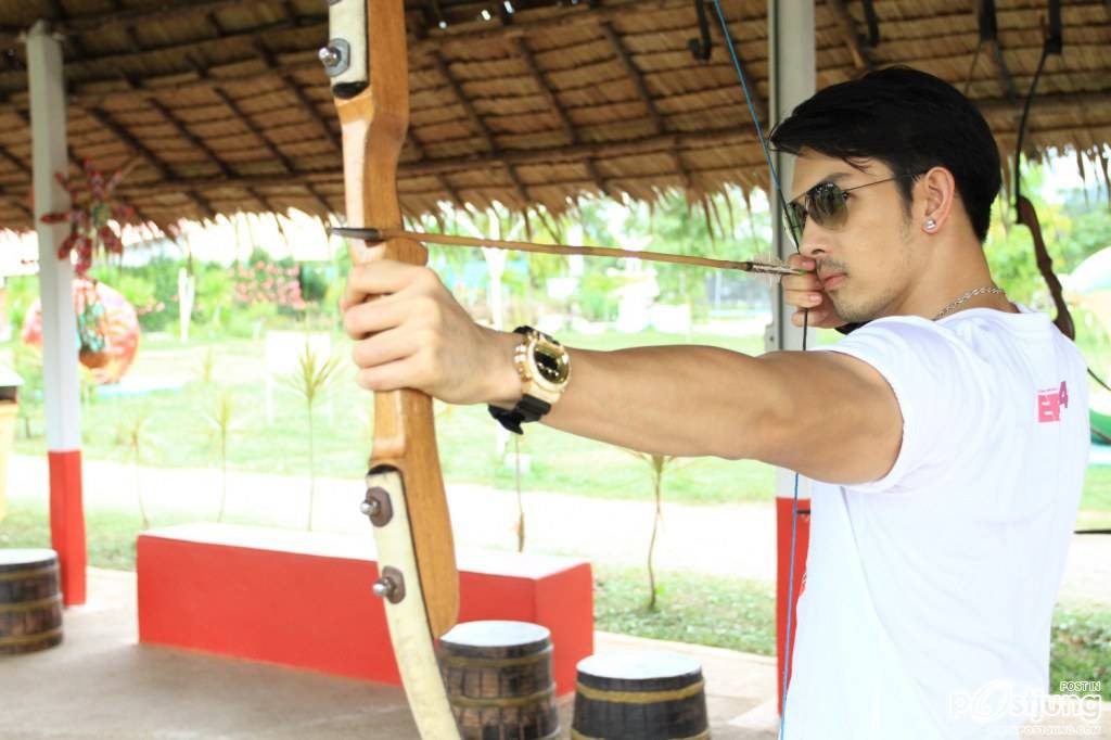 อั้มๆ  ปากแดง