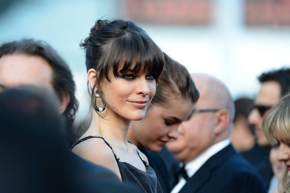 Milla Jovovich @ Red Carpet Cannes Film Festival 2013 (21-5-13)