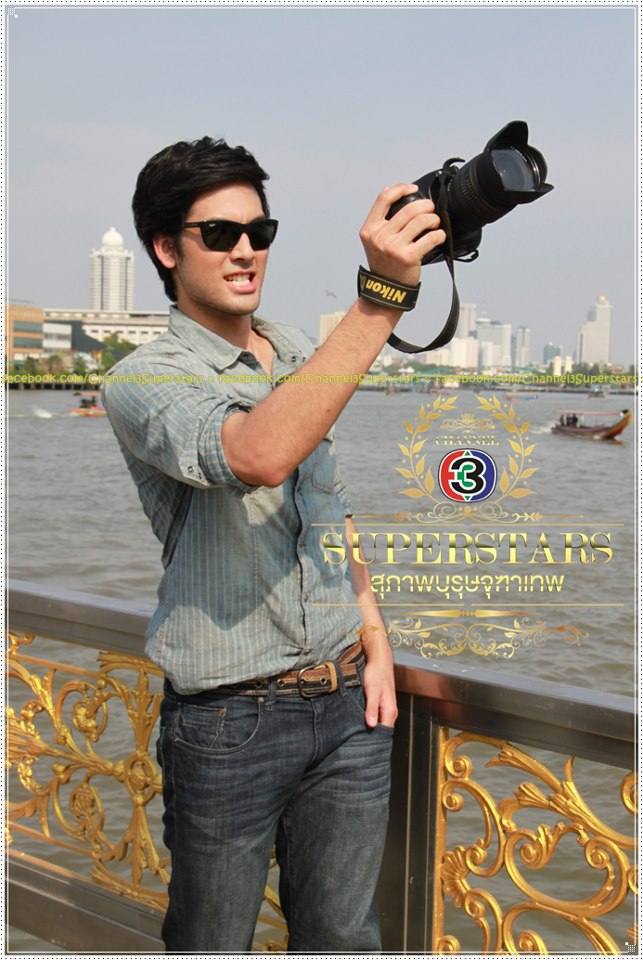 บอม ธนิน @คุณชายรัชชานนท์  (หน้าใส เคราบาง)