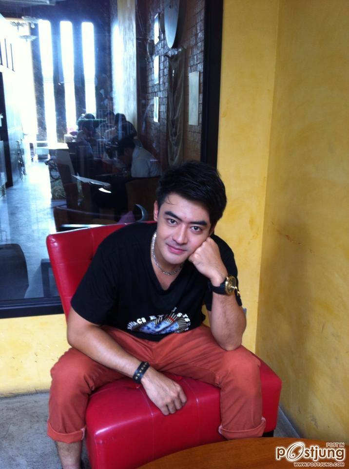 พี่เติ้ล  ก้อหล่อดีนะ