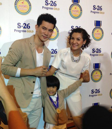 รวมภาพแอบตุงของพี่เคนค่ะ