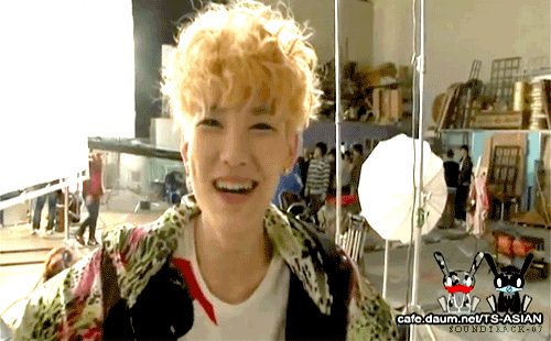 ยิ้มในอุดมคติของดาว.......^^^^^^
