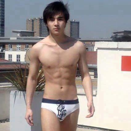 พ่อหนุ่ม หุ่นฟิน 70 !!