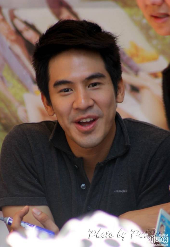 พี่โป๊ปหล่อๆ