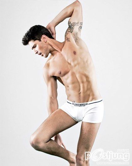 Miguel Iglesias : Frankie Morello