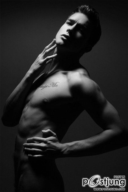 Ethan James for Dominus Magazine : HQ images