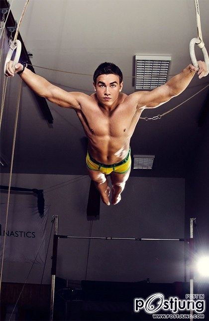 Gymnast : Gar&ccedil;on Model : HQ images