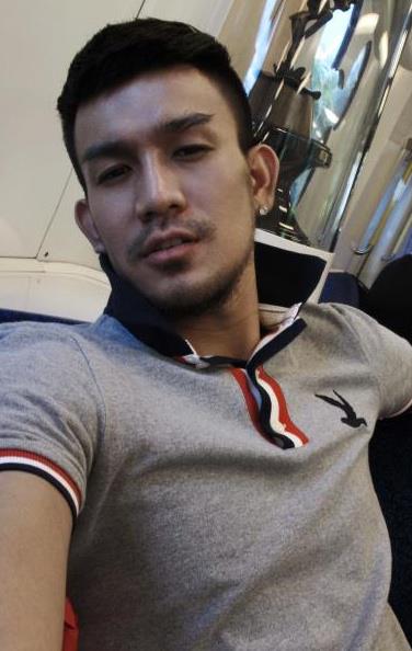 พี่เก๊ก พิธีกร รายการเรื่องบนเตียง http://www.facebook.com/gexbkk