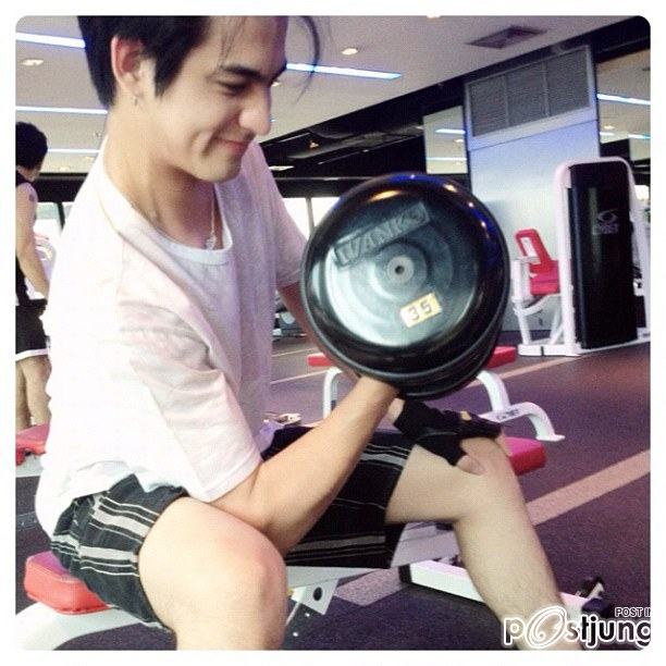 เลโอ หนุ่มลูกครึ่ง ไทย-ฝรั่งเศส