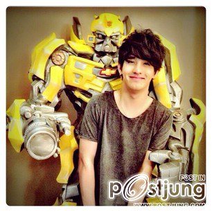 เลโอ หนุ่มลูกครึ่ง ไทย-ฝรั่งเศส