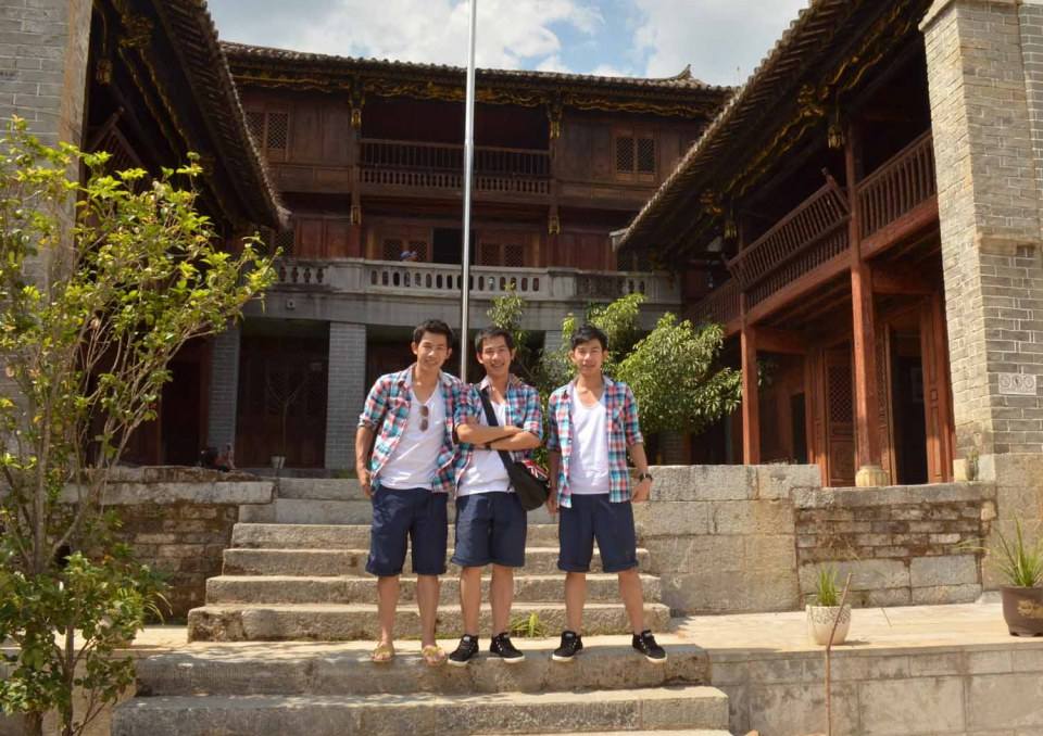 แฝดสามไทยดังไกลที่เมืองจีน(2)