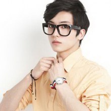 แฟชั่น นาฬิกาแบบคัลเลอร์ฟูล สำหรับหนุ่มๆ